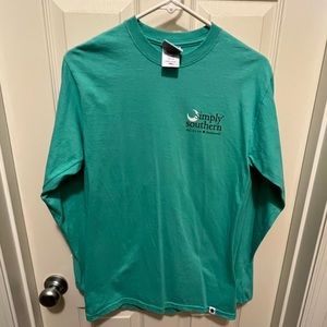 Simply Southern Long Sleeve. Size Small.